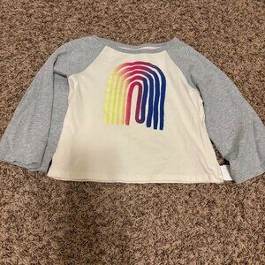 Tea Collection Crop Top 10 Rainbow Graphic White Gray Raglan Long Sleeves Cotton
